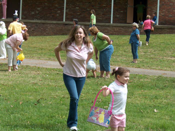 Easter 2006 0-5 Year Olds Hunting
